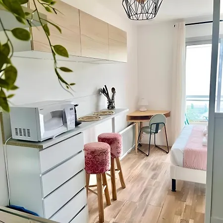 Les Verrieres・studio A 400m De La Mer・netflix Apartment *