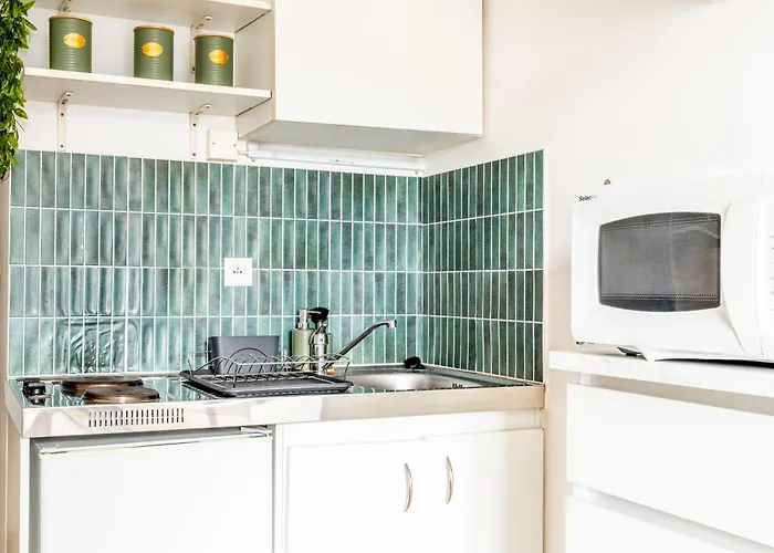 Les Verrieres・studio A 400m De La Mer・netflix Apartamento